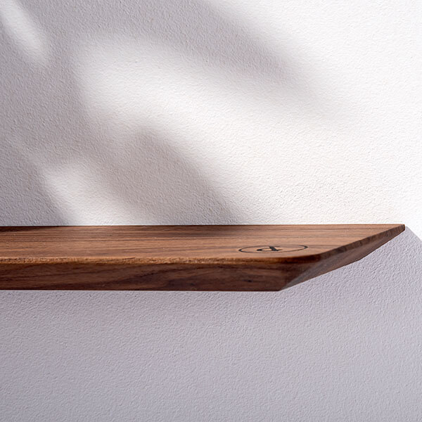 Wandregal NUSSBAUM 02